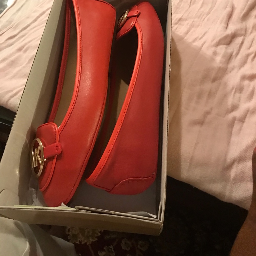 Michael Kors flat sandals